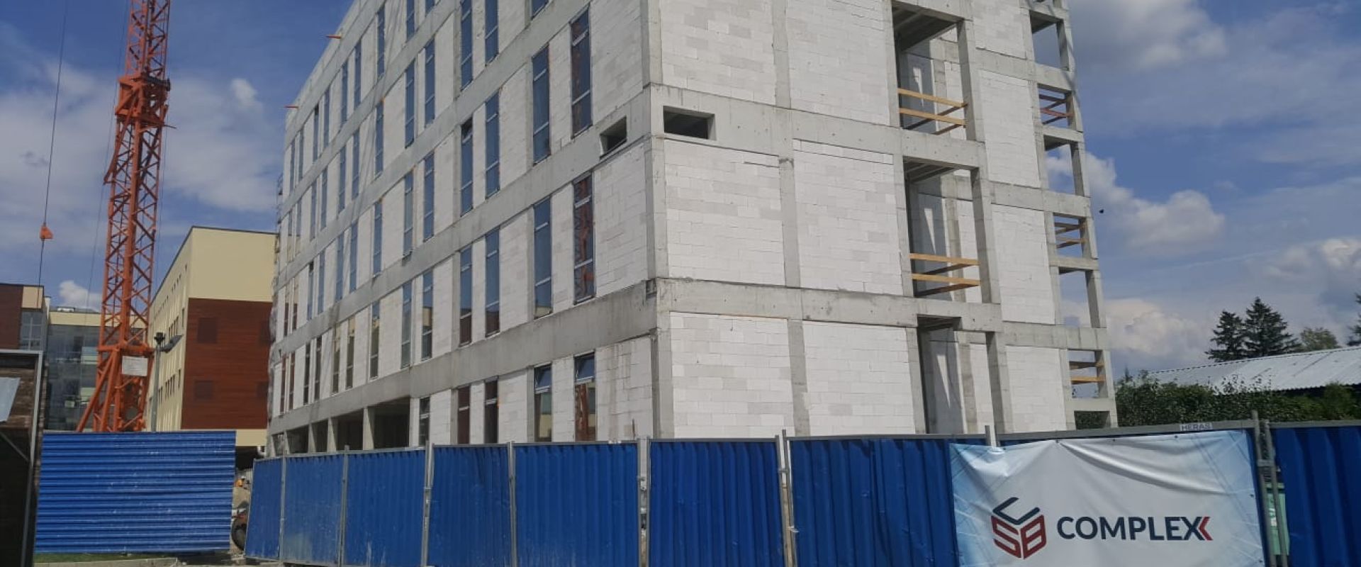 Wykonanie robót stanu surowego otwartego rozbudowy budynku szpitala Pro-Familia w Rzeszowie